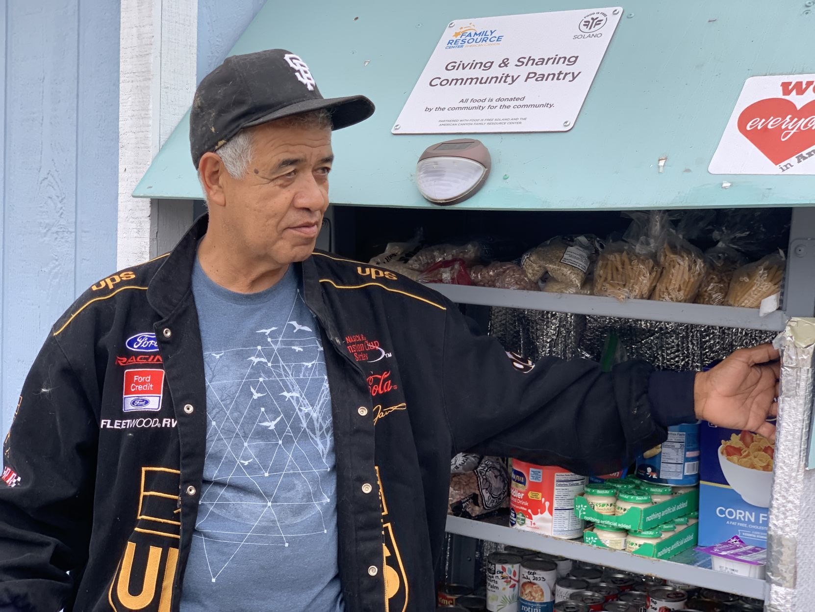 AmCan free food pantry